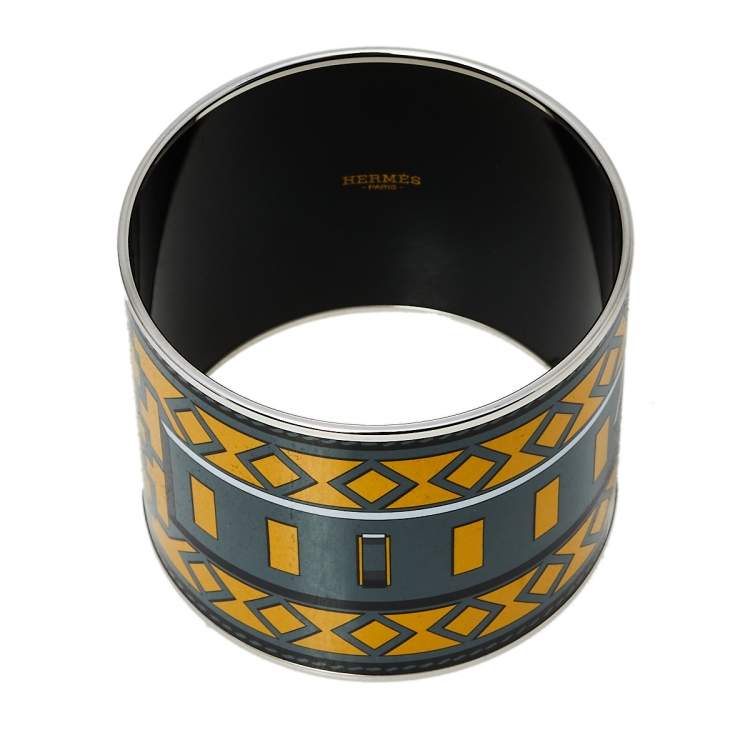 Pre Owned Hermès Bicolor Collier De Chien Print Enamel Mega Wide Bracelet
