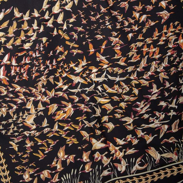 Pre Owned Hermes Black Libre Comme L'Air Silk Square Scarf 