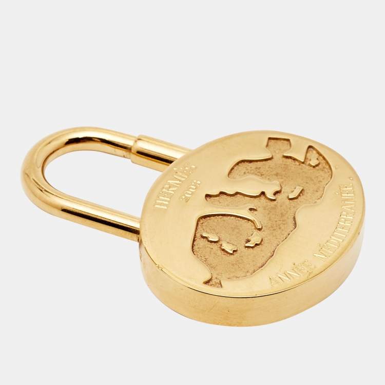 Pre Owned Hermès Gold Plated Année Mediterranee Cadena Padlock