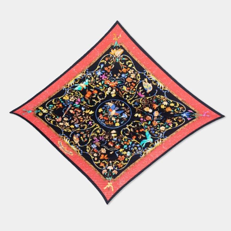 Pre Owned Hermes Multicolor Pierre D'Orient et D'occident Printed Silk Plisse Scarf