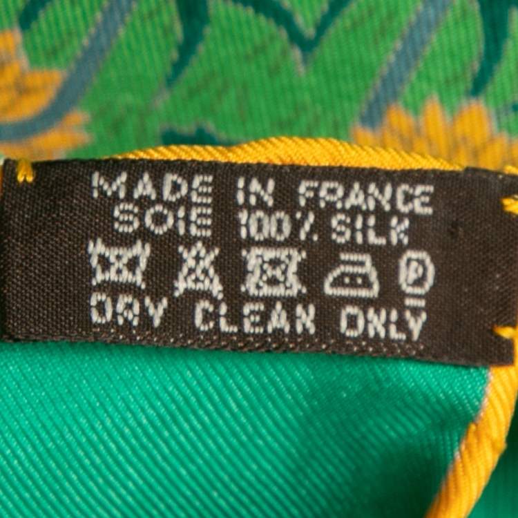 Pre Owned Hermes Green La Maison Des Carres Printed Silk Square Scarf