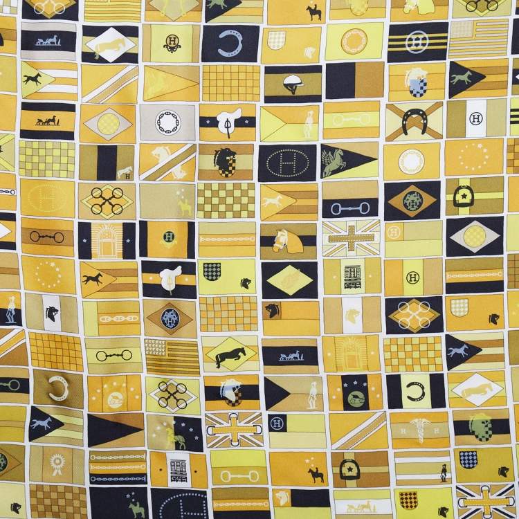 مملوكة مسبقًا Hermes Yellow En Voyage Printed Silk Square Scarf