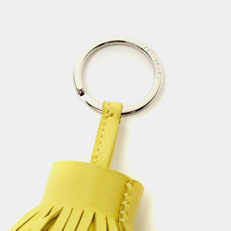 Pre Owned Hermès Lime Leather Carmen Key Ring