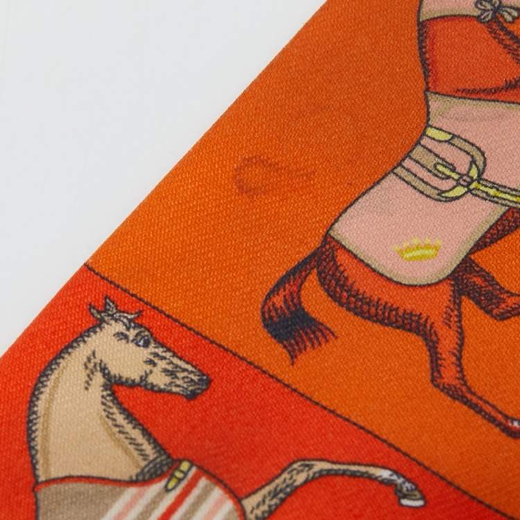 Pre Owned Hermes Orange/Jaune Couvertures Nouvelles Silk Twilly