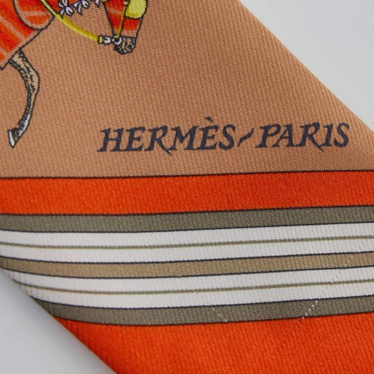 Pre Owned Hermes Orange/Jaune Couvertures Nouvelles Silk Twilly