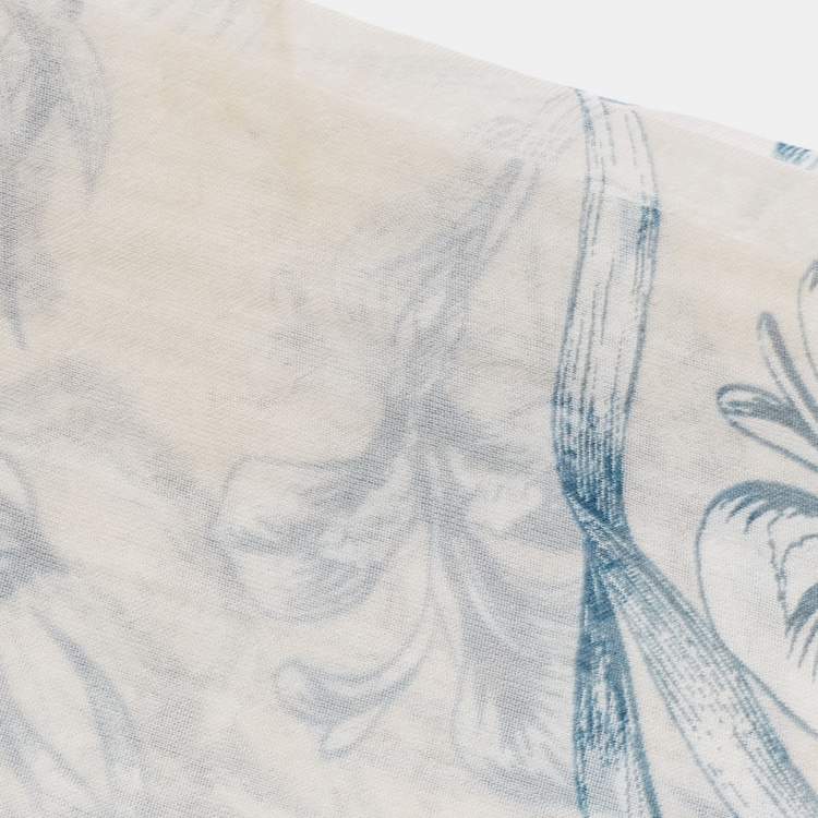 Pre Owned Hermès Off-White Printed Silk Square Scarf