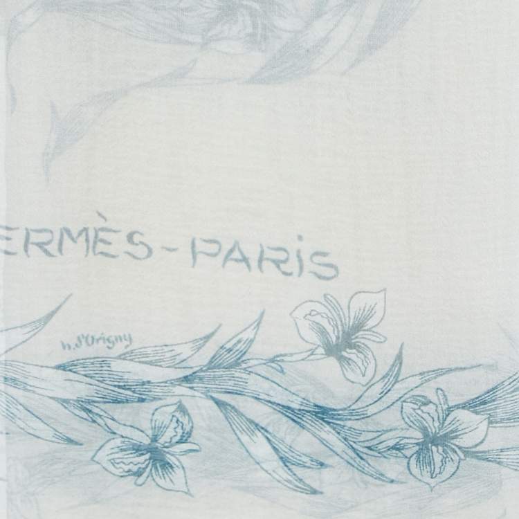 Pre Owned Hermès Off-White Printed Silk Square Scarf