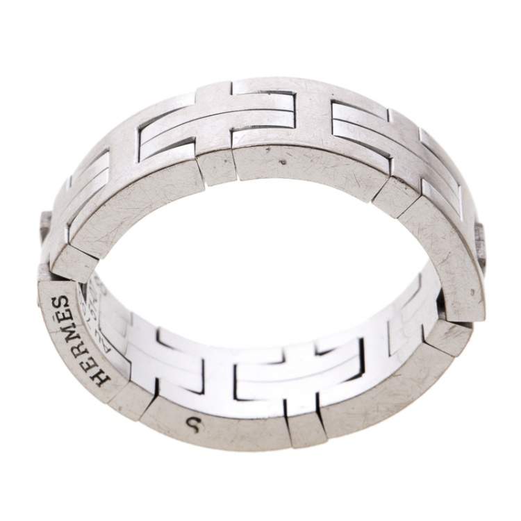 Pre Owned Hermes Kilim H Motif 18k White Gold Band Ring Size 51