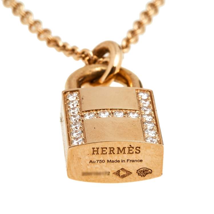 Pre Owned Hermes Amulettes Cadenas Diamond 18K Rose Gold Pendant Necklace