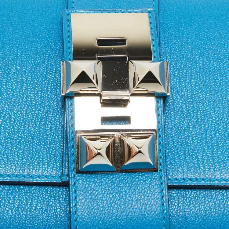 مملوكة مسبقًا Hermès Bleu Zanzibar Chevre Mysore Leather Medor 23 Clutch