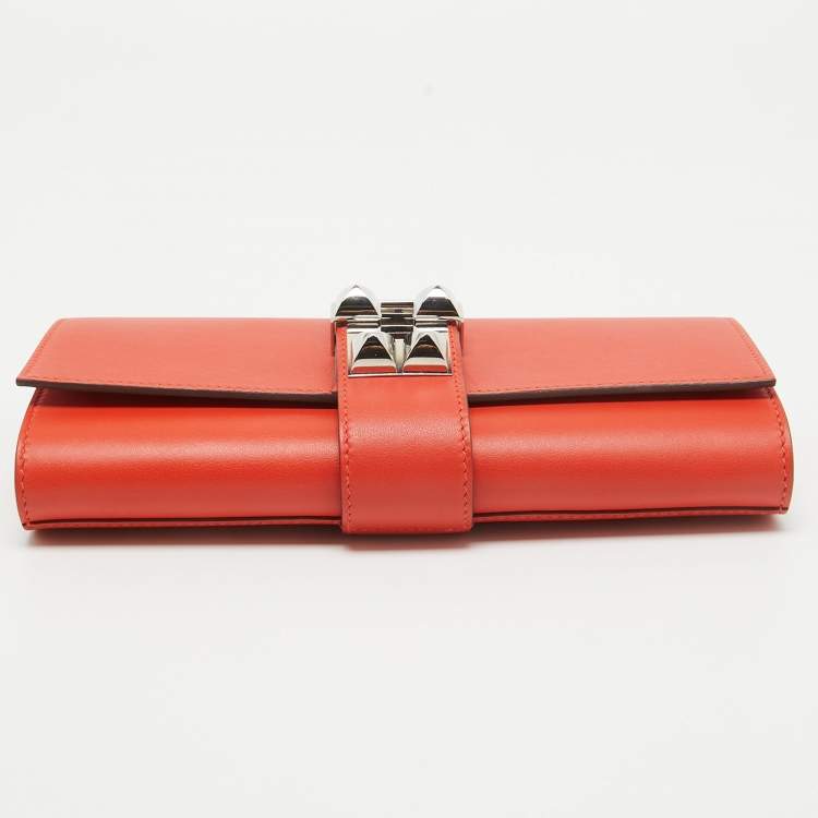 مملوكة مسبقًا Hermès Capucine Swift Leather Medor Clutch 23