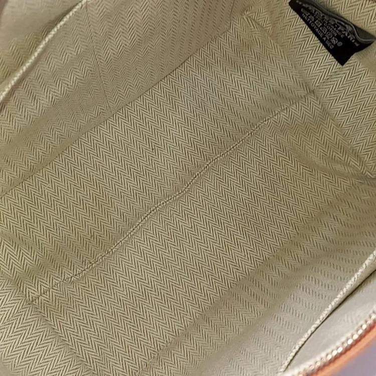 Pre Owned Hermes Breathe a Bracket Case