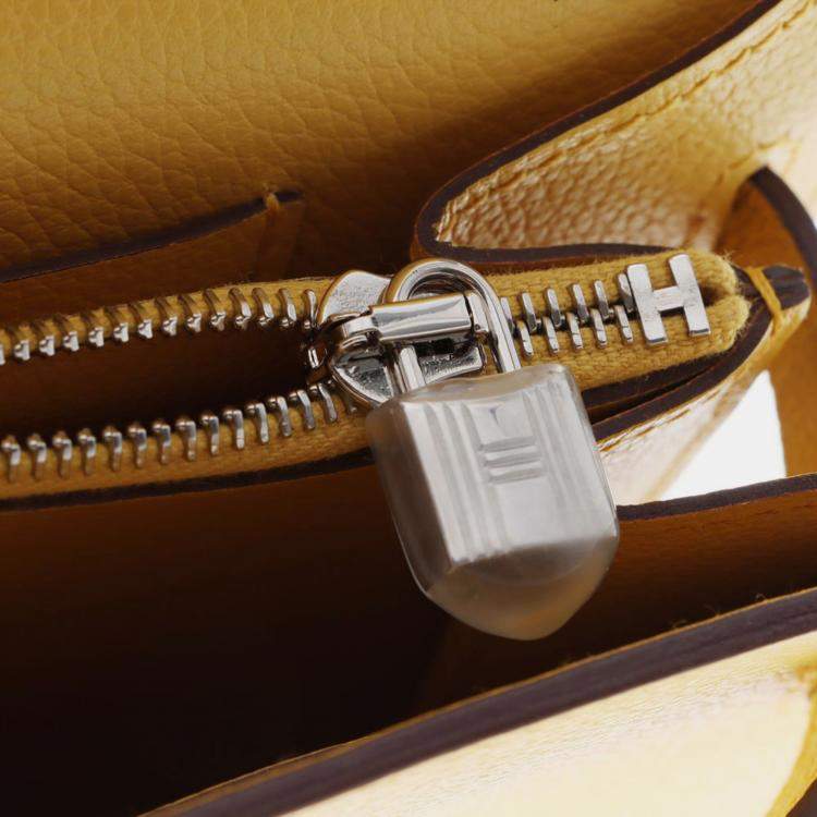مملوكة مسبقًا Hermes Kelly To Go Bag