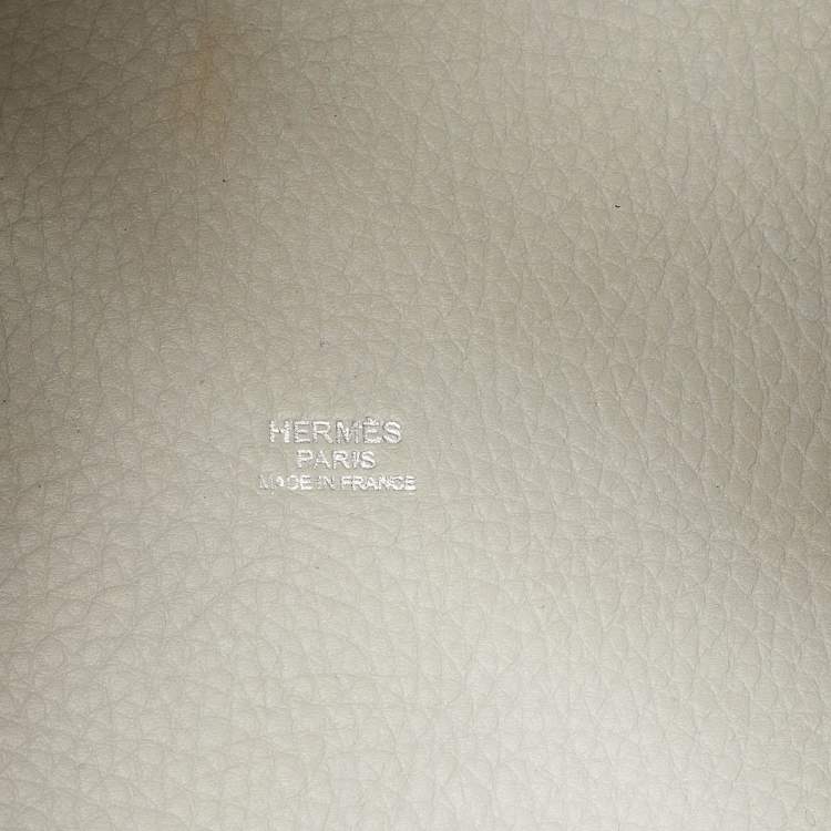 Pre Owned Hermes Pearl Grey Taurillon Clemence Leather Picotin Lock 22 Bag