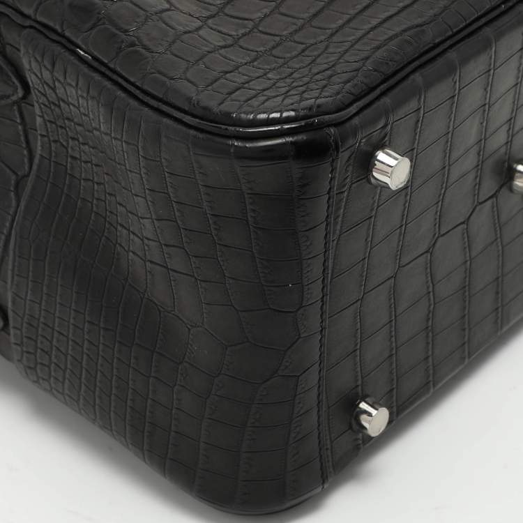 Pre Owned Hermes Black Crocodile Lindy 26 Bag