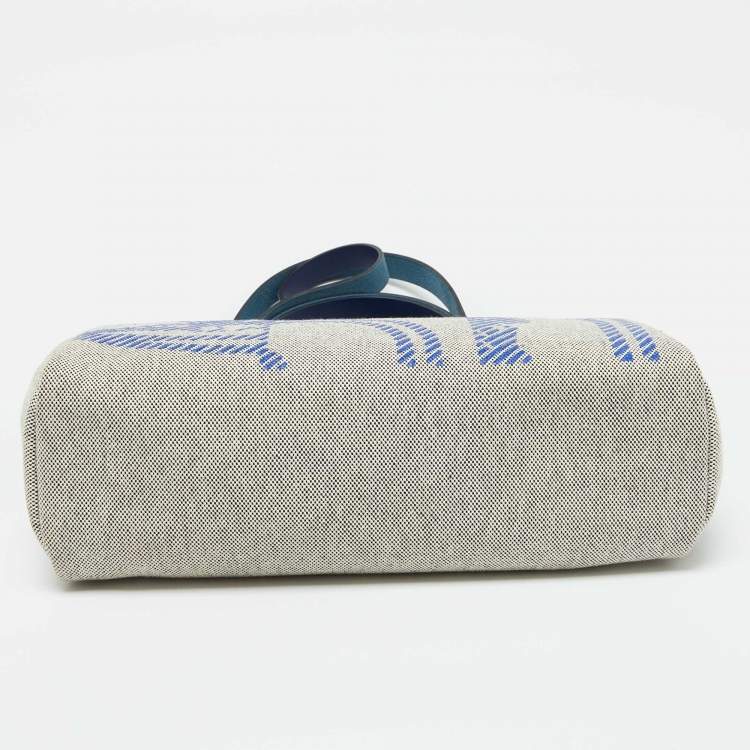 Pre Owned Hermes Bleu France/Ecru Vache Hunter and Toile H Brides de Gala Herbag Zip 31 Bag