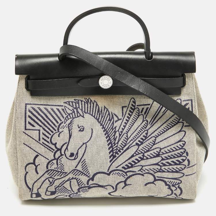 Pre Owned Hermes Ecru/Noir/ Bleu Indigo Toile H and Vache Hunter Pegase Pop Herbag Zip 31 Bag