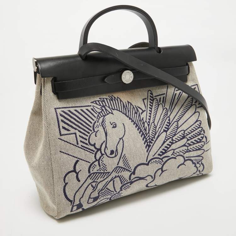 Pre Owned Hermes Ecru/Noir/ Bleu Indigo Toile H and Vache Hunter Pegase Pop Herbag Zip 31 Bag