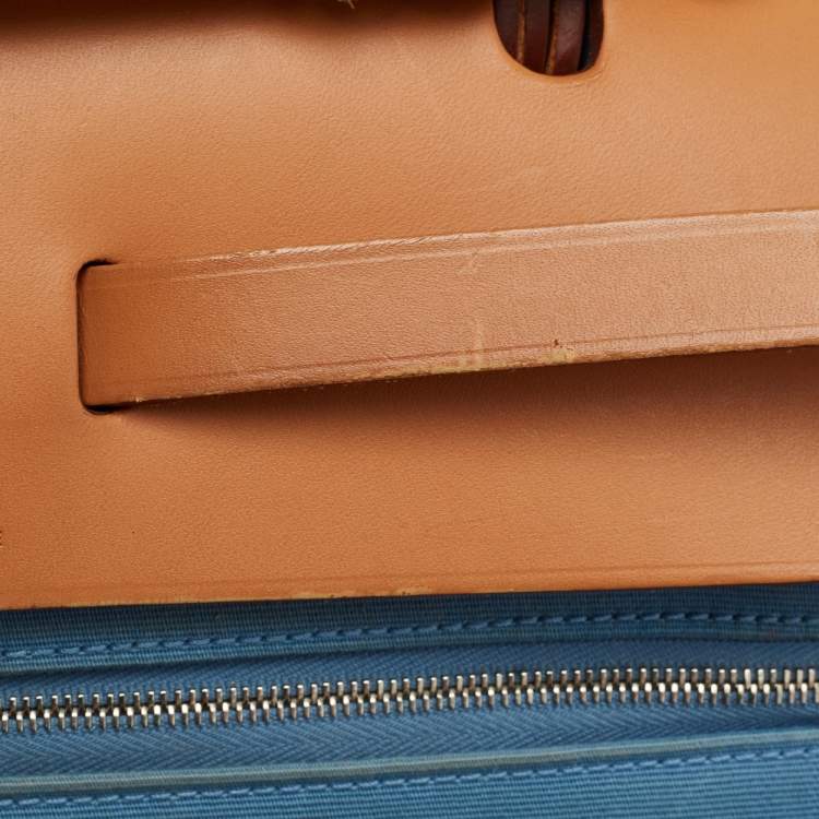 Pre Owned Hermes Bleu Izmir/Natural Toile and Vache Hunter Herbag Zip 31 Bag