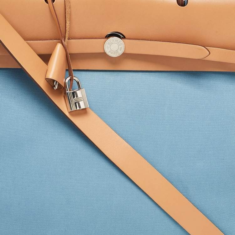 Pre Owned Hermes Bleu Azur/Natural Toile and Vache Hunter Herbag Zip 39 Bag