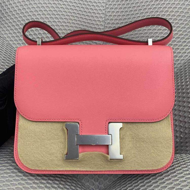 Pre Owned Hermes Summer Pink Swift Leather Constance 19 bag