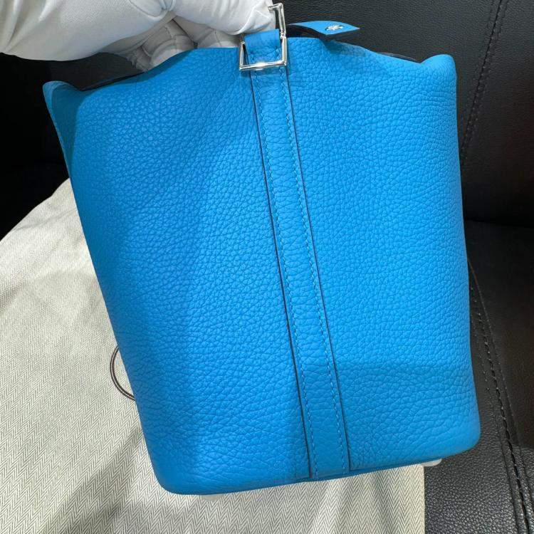 Pre Owned Hermes Blue Leather Picotin 18 Shoulder Bag