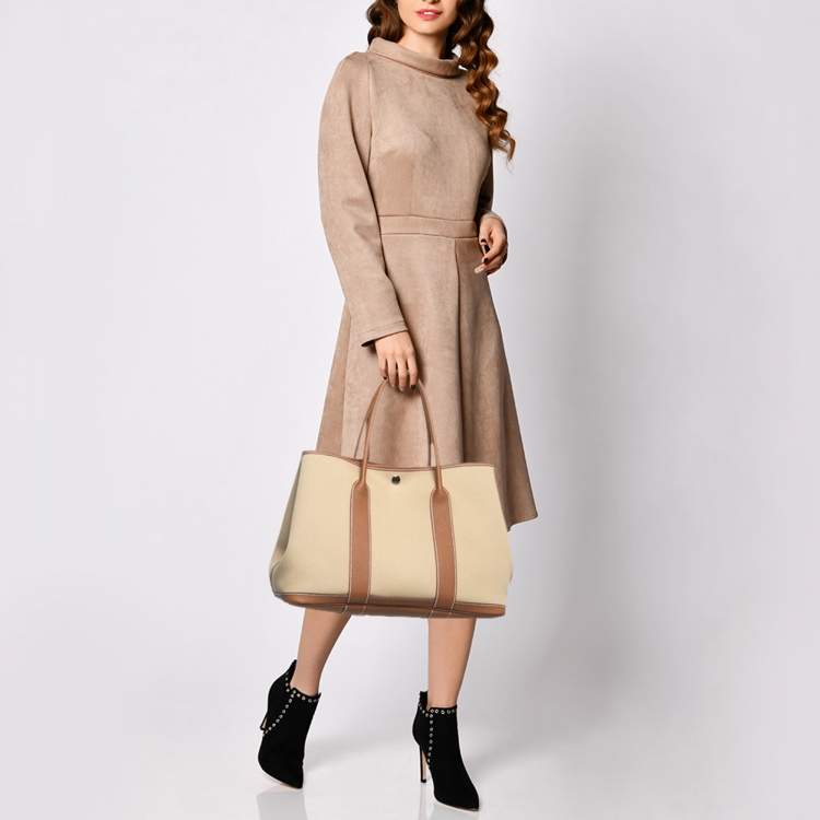 Pre Owned Hermes Trench/Gold Toile H and Negonda Leather Garden Party 36 Bag