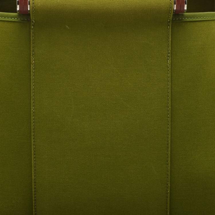 Pre Owned Hermès Pelouse/Natural Toile and Vache Hunter Cabag PM Bag