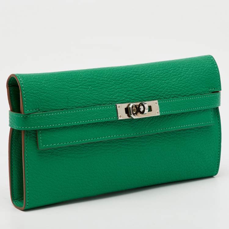 Pre Owned Hermes Menthe Chevre Mysore Leather Kelly Classic Wallet