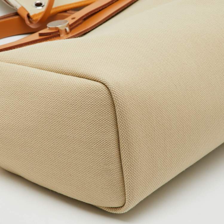 Pre Owned Hermes Ecru/Natural Toile Canvas and Vache Leather Herbag Zip 31 Bag