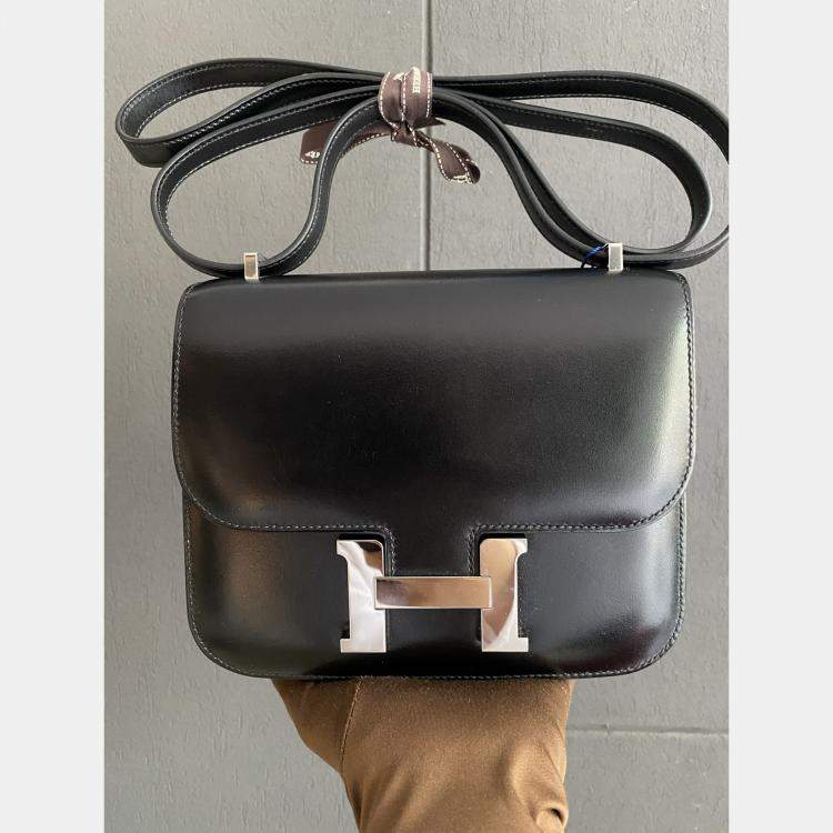 Pre Owned Hermes Constance 19 Black Box Leather Shoulder Bag