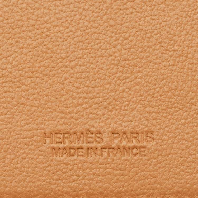Pre Owned Hermes Gold Swift Leather Horse MagSafe Card Holder