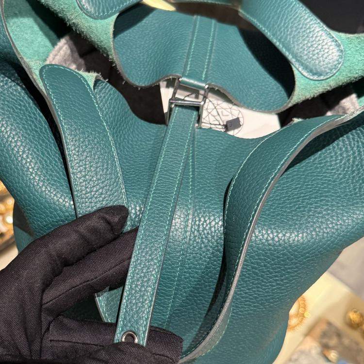 Pre Owned Hermes Picotin Lock 22 Clemence Malachite Bag
