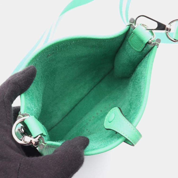 Pre Owned Hermes Evelyne 16 Vert Comic Clemence Leather Crossbody Bag