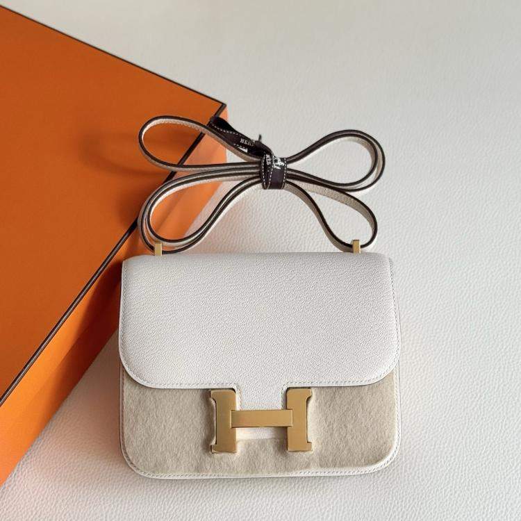 Pre Owned Hermes Constance 19 Cream Chevre Leather Gold Hardware