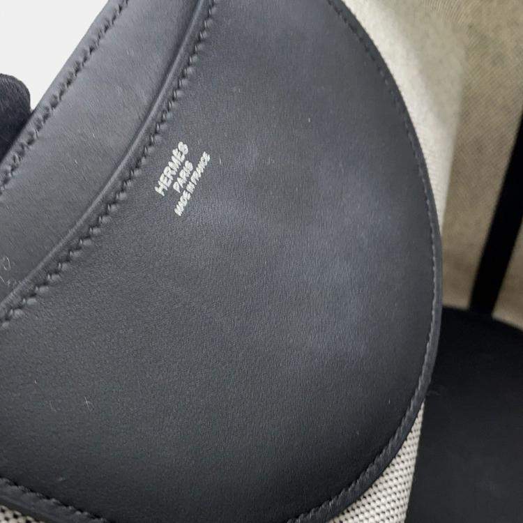 مملوكة مسبقًا Hermes In The Loop Ecru/Black Toile H Swift Leather Size 23