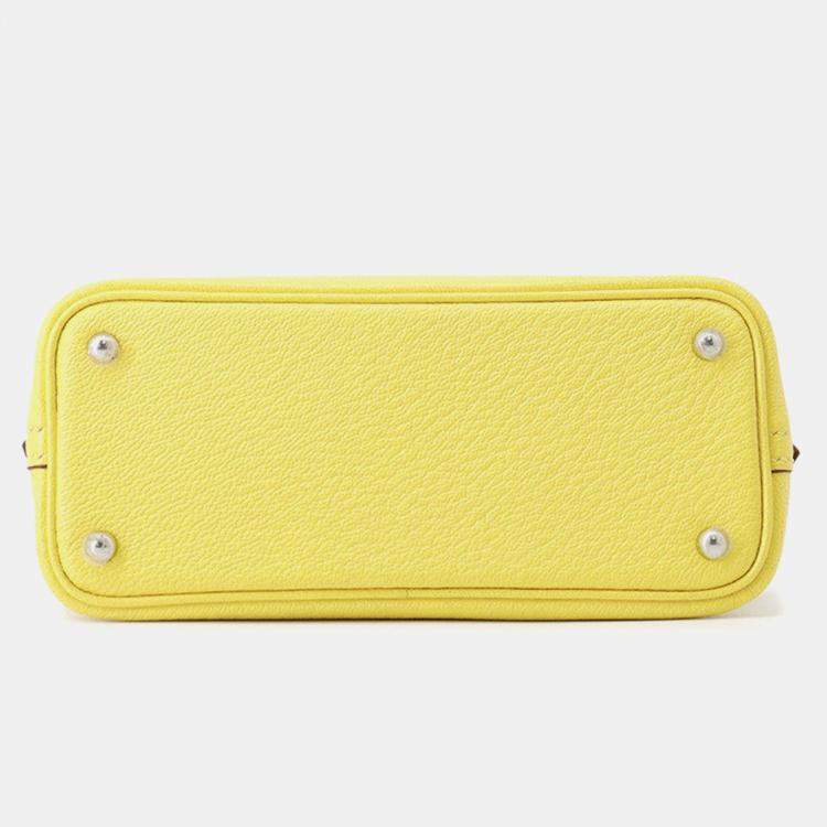 مملوكة مسبقًا Hermes Bolide 1923 Lime Chevre Myzore Goatskin Size Mini