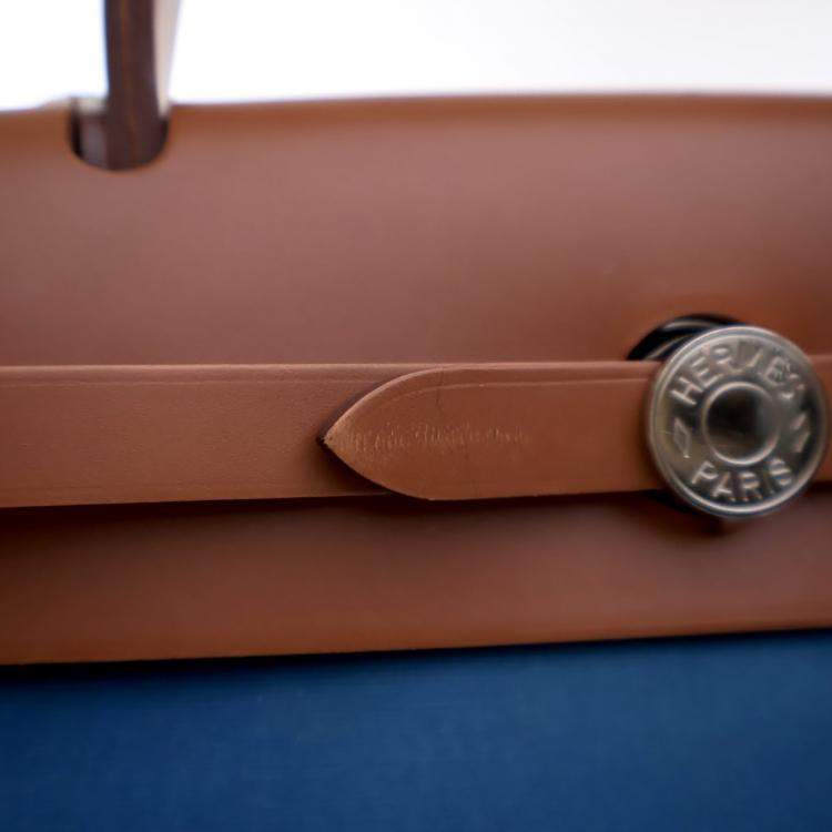 Pre Owned Hermes Bleu Zanzibar Toile H Herbag Zip 31