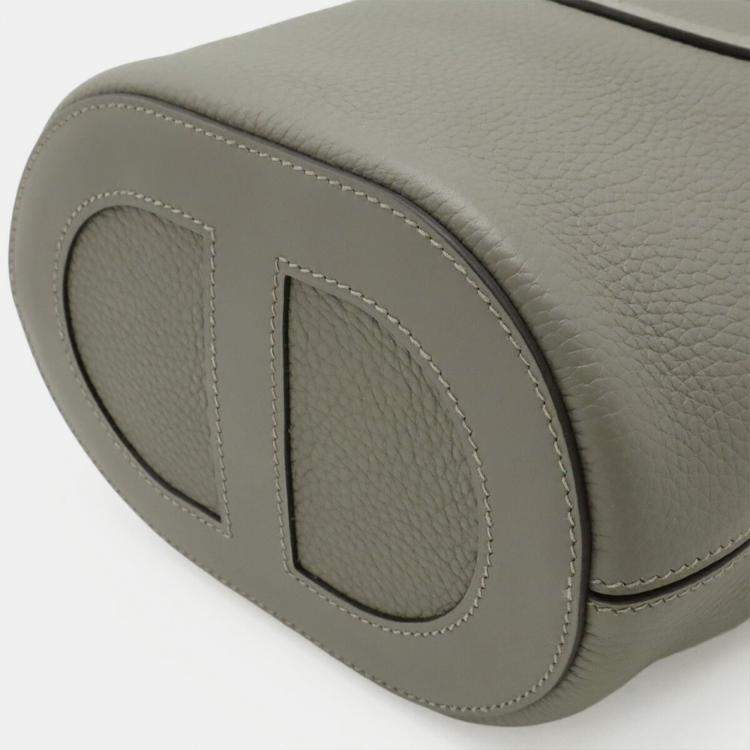 Pre Owned Hermes In The Loop 18 Grimayer Gray Taurillon Clemence Leather Handbag 