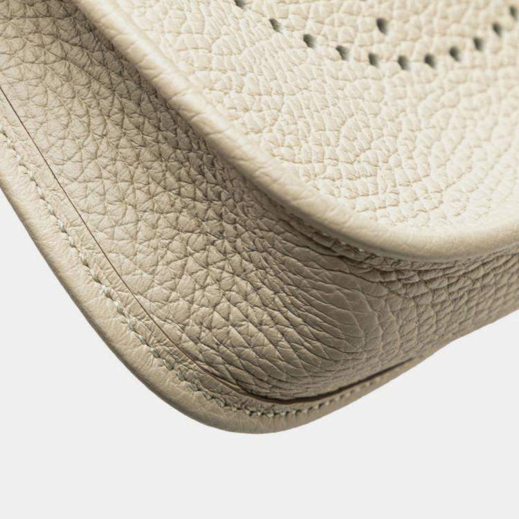 مملوكة مسبقًا Hermes Evelyn Tpm Shoulder Bag Beton Gold Hardware Taurillon Clemence Leather