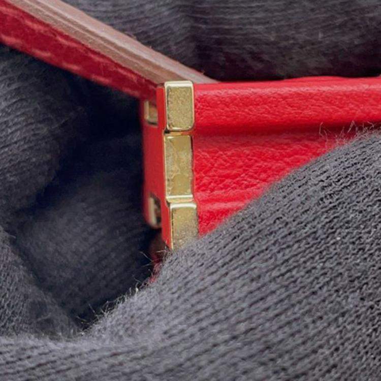 Pre Owned Hermes Rouge de Coeur Evergrain Clic H 21