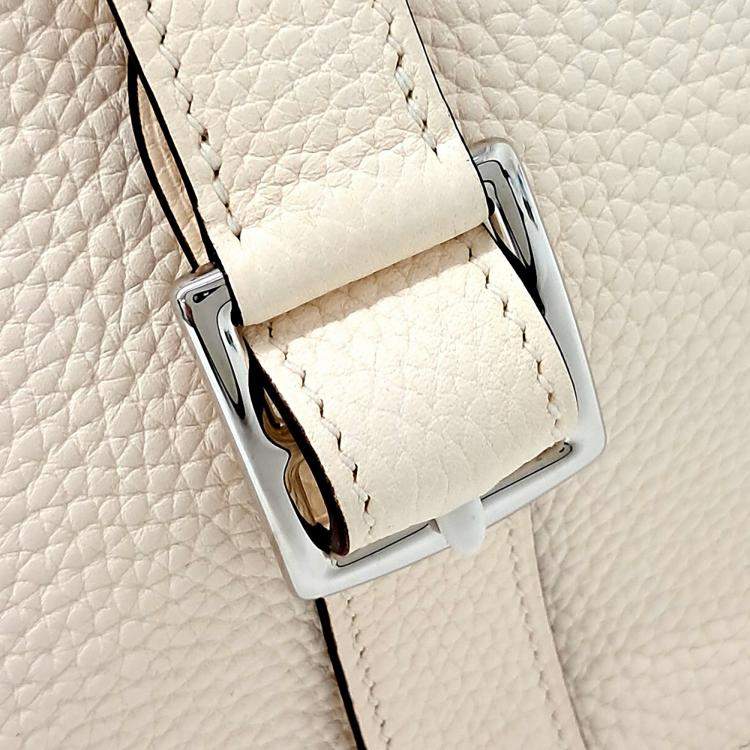 Pre Owned Hermes Cream Leather Halzan Bag 31 A + Twilly