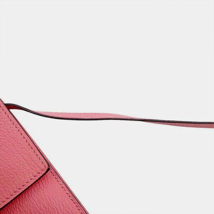 مملوكة مسبقًا Hermes Rose Azalee Chevre Mysore Clic 16 Wallet On Strap