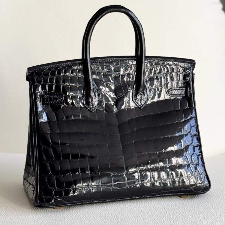 Pre Owned Hermes Birkin 25 shiny crocodile black with gold hardware