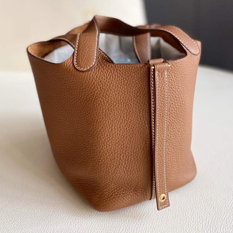 Pre Owned Hermes Picotin Lock 18 Gold with gold hardware