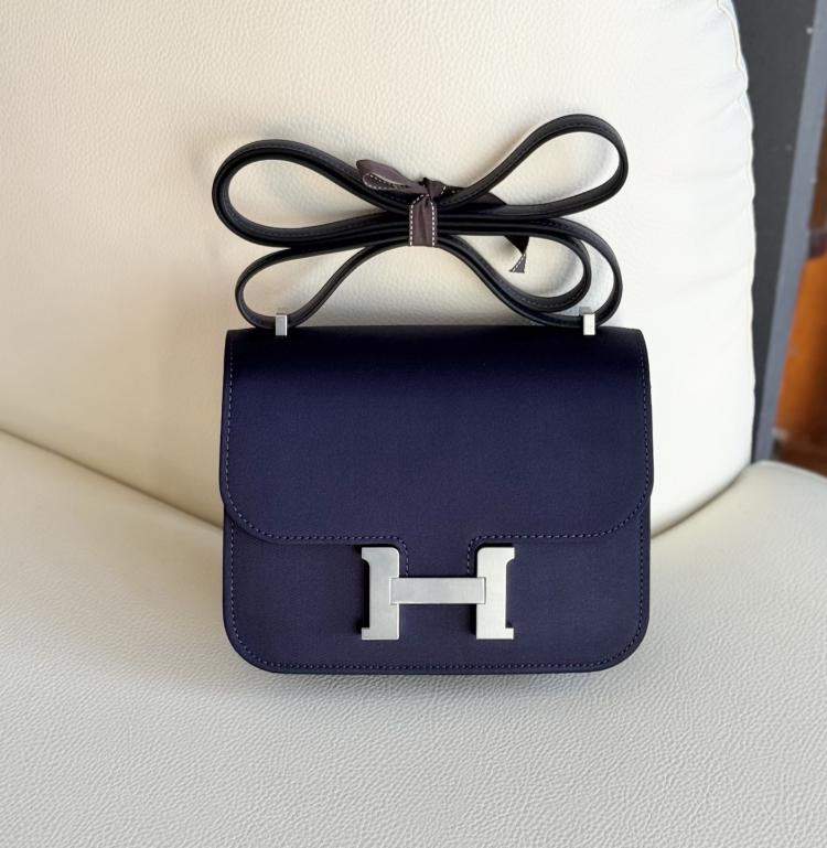 Pre Owned Hermes Constance 19 Silk Deep Sea Blue / Midnight Blue