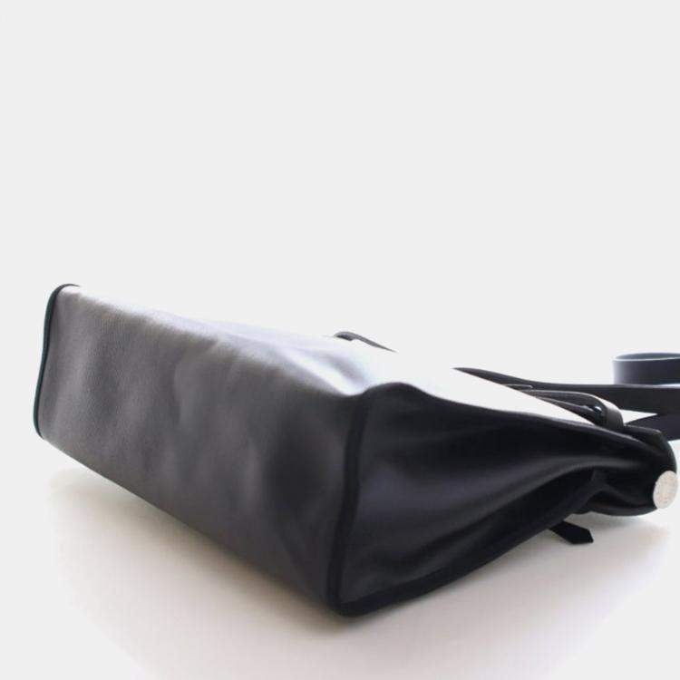 مملوكة مسبقًا Hermes Noir Toile H Berline Herbag Zip 31