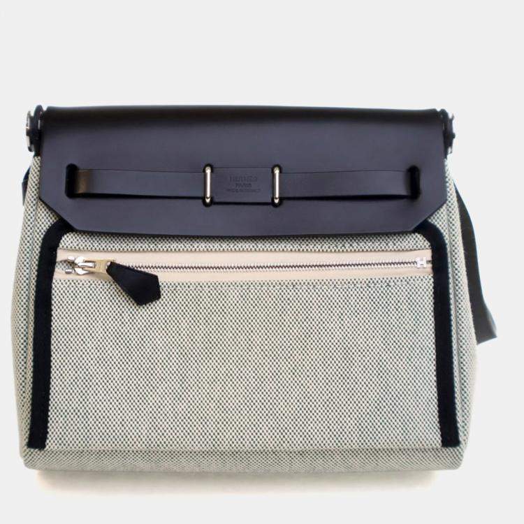 Pre Owned Hermes Vert Moyen Military Toile Herbag Zip 20