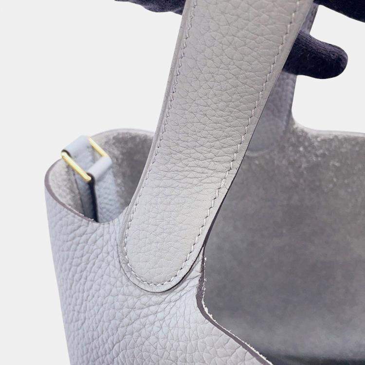 مملوكة مسبقًا Hermes Picotin Lock 22 Blue Taurillon Clemence Handbag