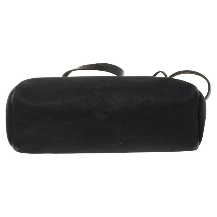 مملوكة مسبقًا Hermès Black Canvas and Leather Herbag Zip 31 Bag